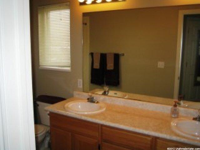 415 S 675 W, Centerville, UT 84014 — photo 8