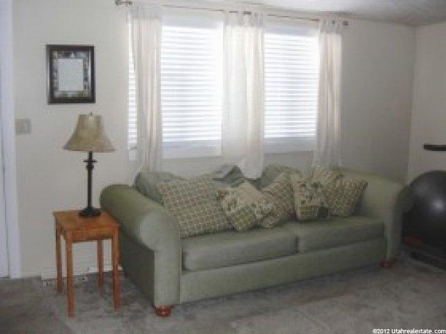 1257 Marilyn Dr, Layton, UT 84041 — photo 2