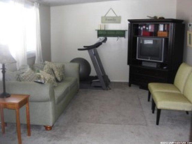 1257 Marilyn Dr, Layton, UT 84041 — photo 3