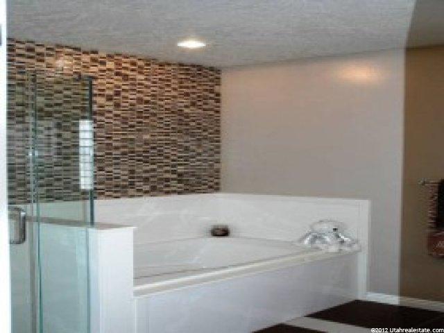 1445 W 2325 S, Syracuse, UT 84075 — photo 9