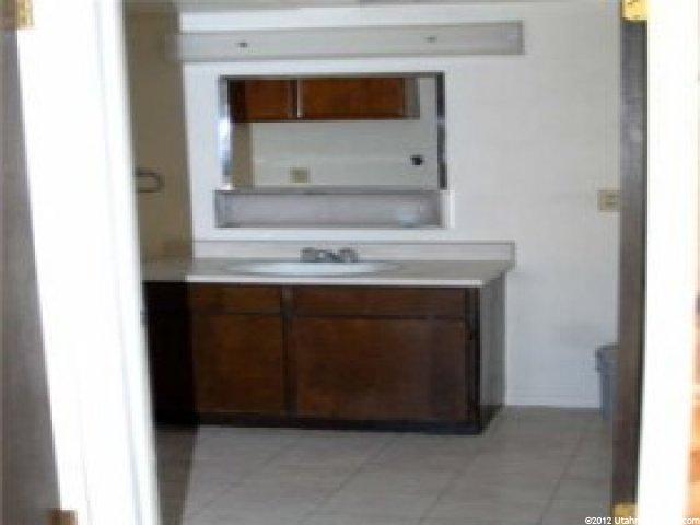 3945 S 565 E, Murray, UT 84107 — photo 4