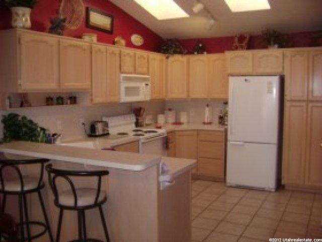 449 Downs Dr, Ogden, UT 84404 — photo 2