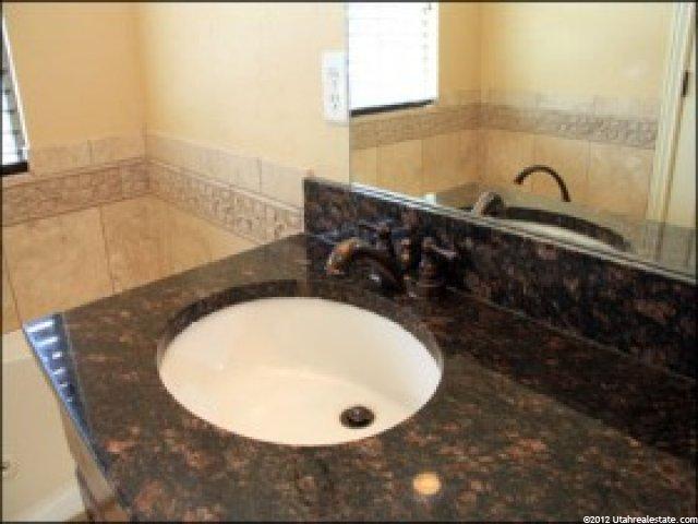 315 E Nechatel Dr, Draper, UT 84020 — photo 9