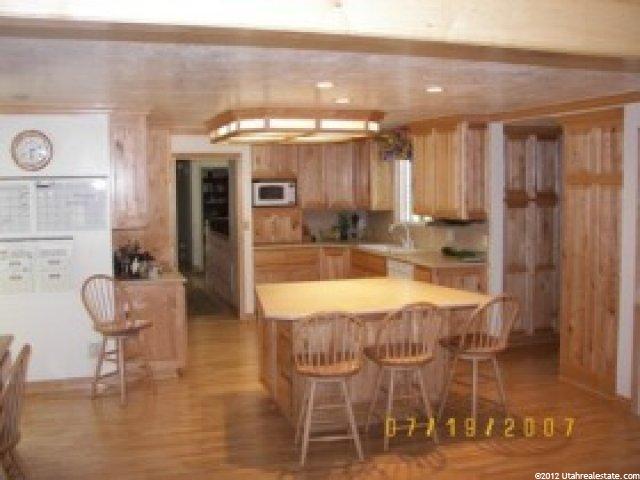 2427 Woodland Dr, South Ogden, UT 84403 — photo 2
