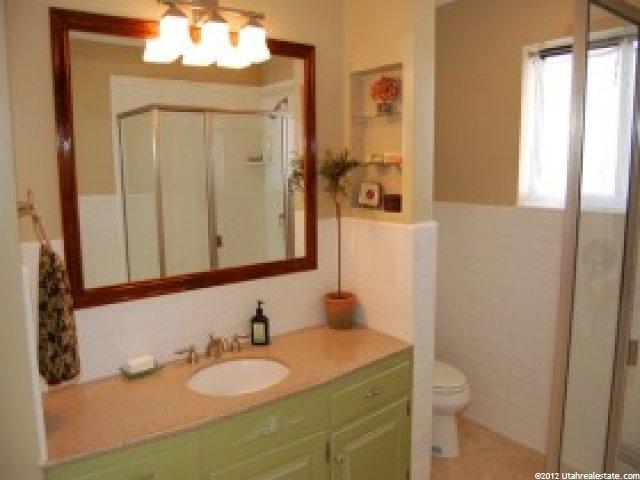 560 E 100 S, Bountiful, UT 84010 — photo 9