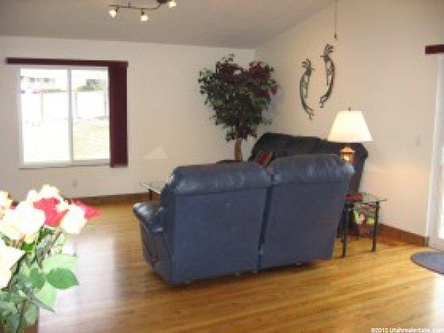 3478 S Hackberry Pl, Magna, UT 84044 — photo 2