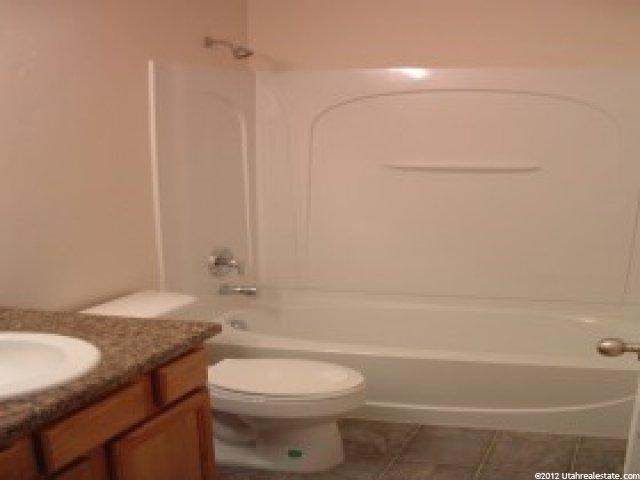 392 E 700 S, Vernal, UT 84078 — photo 6
