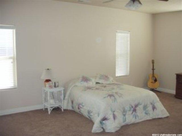 570 S Five Sisters Dr, St. George, UT 84790 — photo 4