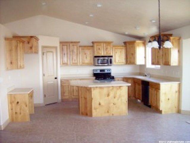 1843 S 2150 W, Syracuse, UT 84075 — photo 3