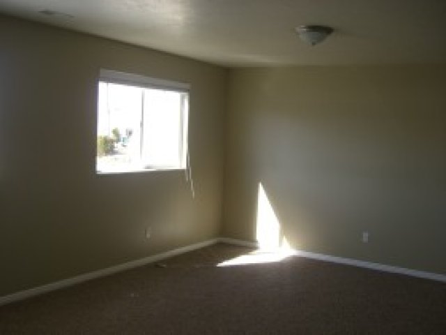 448 S 1250 E, Layton, UT 84041 — photo 7