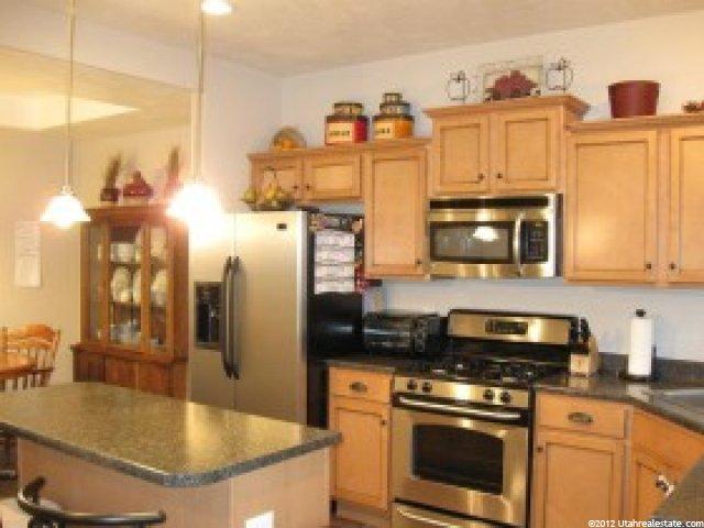 8965 S Stony Bend Ct E, Sandy, UT 84094 — photo 3