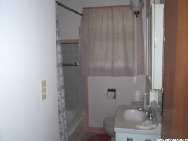 121 W Wicker Ln, Bountiful, UT 84010 — photo 5
