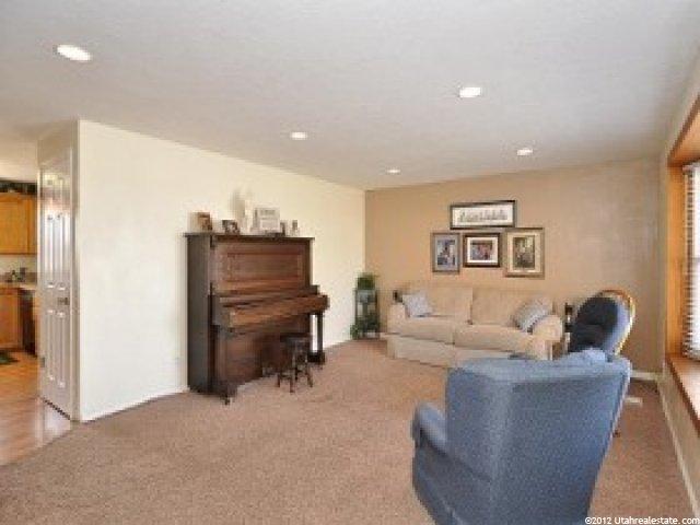 741 E 1st St, Ogden, UT 84404 — photo 3