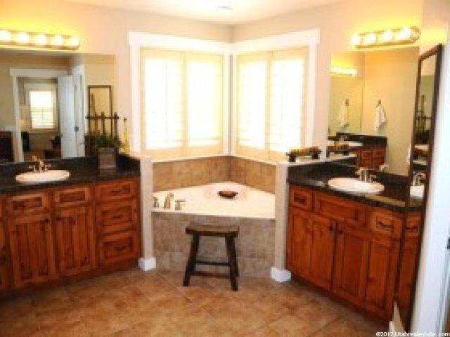 9706 S Bluffside Dr E, Sandy, UT 84092 — photo 8