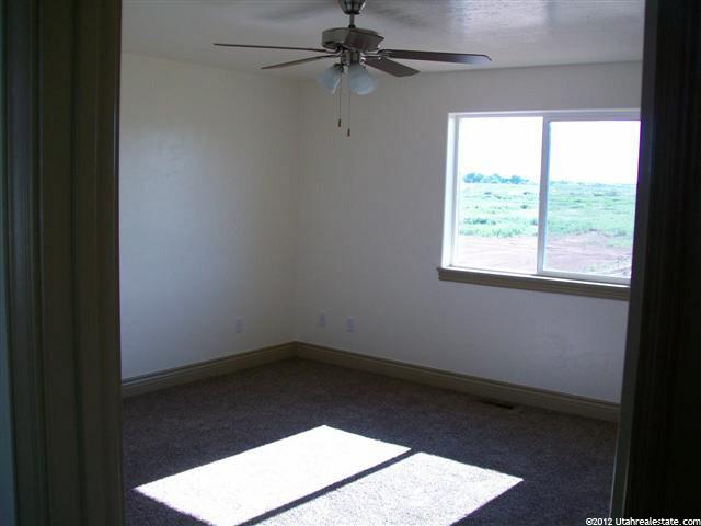 1174 Pine Cir, Roosevelt, UT 84066 — photo 4