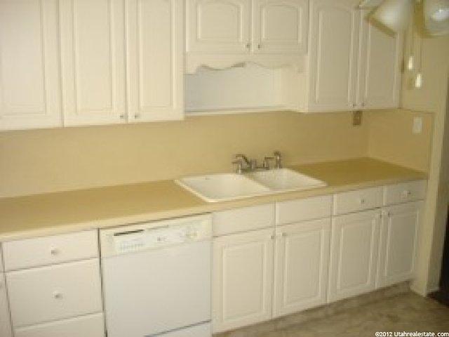 235 W 200 N, Bountiful, UT 84010 — photo 2