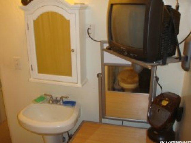 87 W 300 N #404, Salt Lake City, UT 84103 — photo 7
