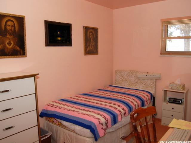 883 E 2000 N, Layton, UT 84040 — photo 9