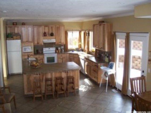 5641 Fox Chase Dr, South Ogden, UT 84403 — photo 5