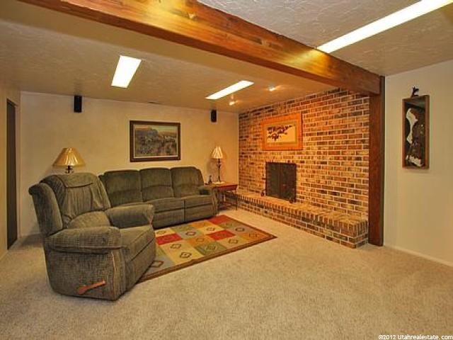 1636 Stanley Dr, Sandy, UT 84093 — photo 4