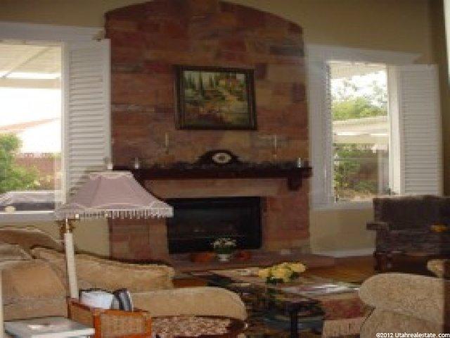 3527 Chalet Dr, Santa Clara, UT 84765 — photo 3