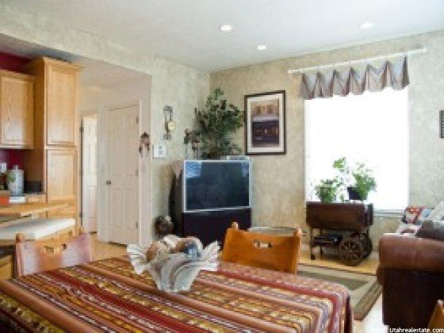 9435 S Hidden Point Dr, Sandy, UT 84070 — photo 4