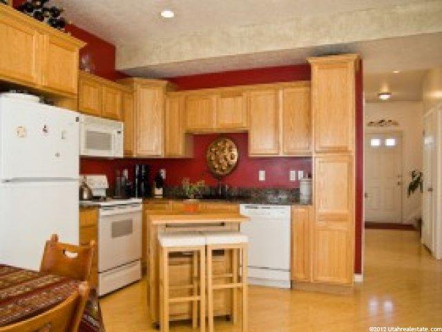9435 S Hidden Point Dr, Sandy, UT 84070 — photo 6
