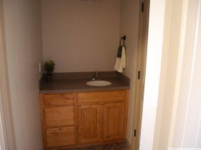 925 S 500 E #1, Roosevelt, UT 84066 — photo 8
