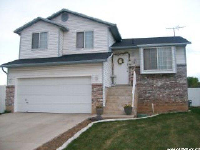 4244 Westlake Dr, Roy, UT 84067 — photo 2