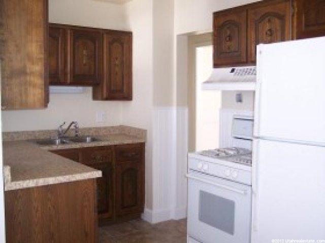 103 Ross Dr, Clearfield, UT 84015 — photo 2