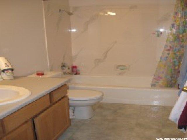 2741 W 2175 N, Clinton, UT 84015 — photo 8