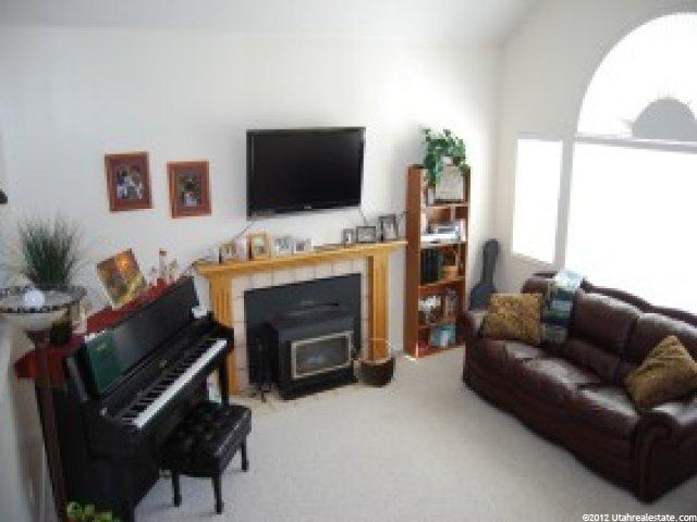 1693 N 650 W, Centerville, UT 84014 — photo 3