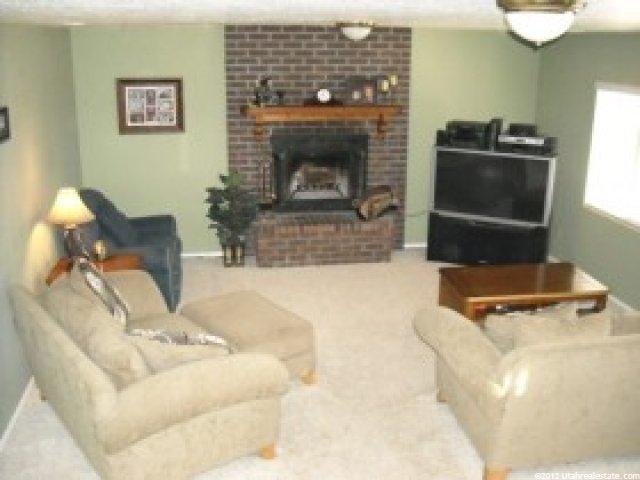 5006 S 3375 W, Roy, UT 84067 — photo 2