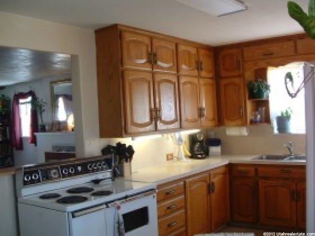 310 S 300 W, Vernal, UT 84078 — photo 10