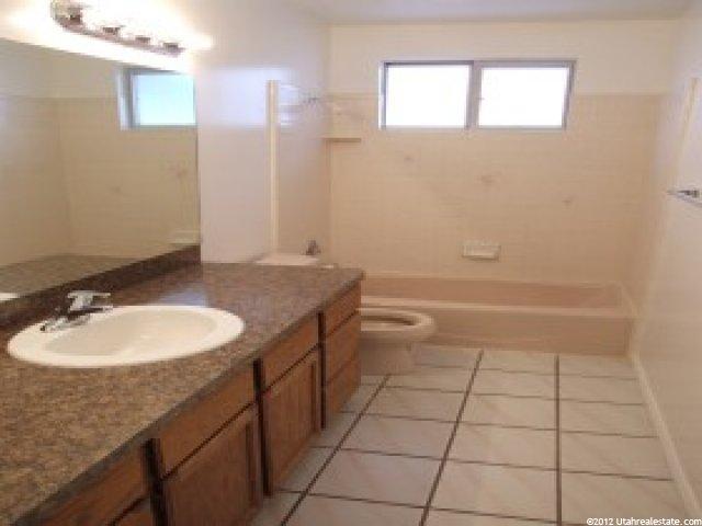 477 W 2425 N, Harrisville, UT 84414 — photo 6