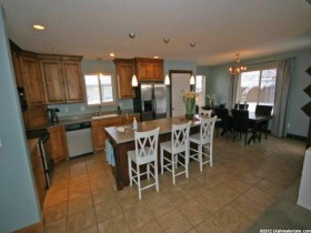 330 S Meadow Ln, Providence, UT 84332 — photo 3