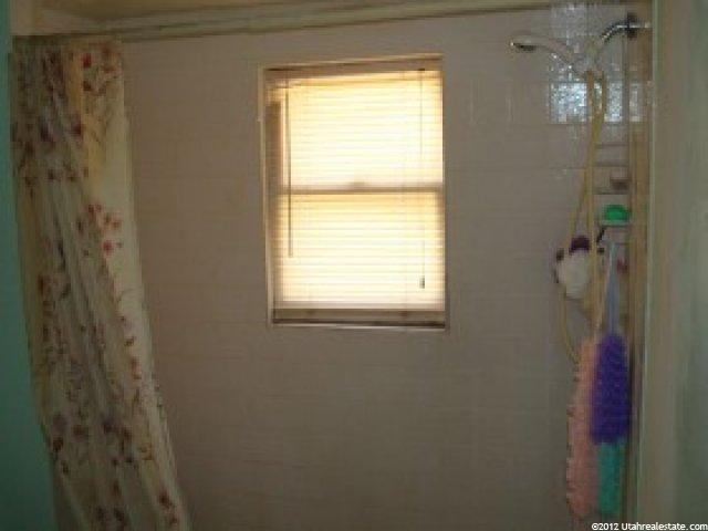 82 W 2000 N, Sunset, UT 84015 — photo 7