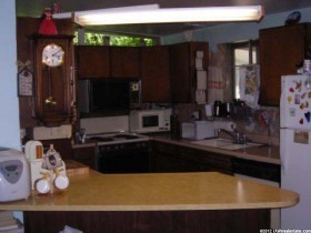8408 Colene Dr, Sandy, UT 84094 — photo 3