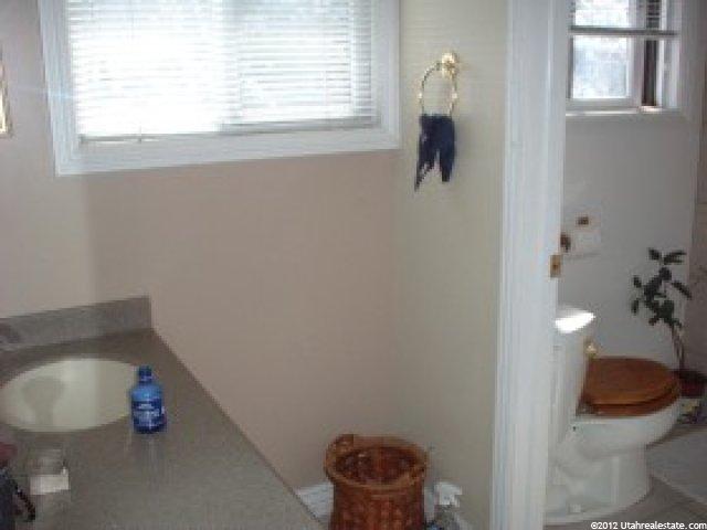 1376 E Valley  Ridge Dr, Sandy, UT 84093 — photo 5