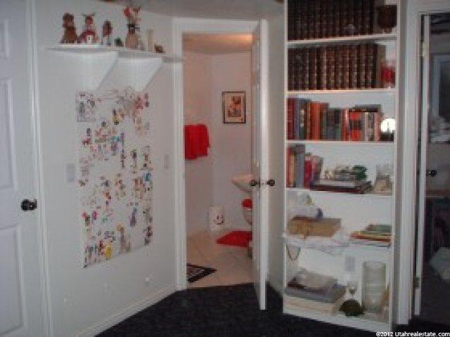1376 E Valley  Ridge Dr, Sandy, UT 84093 — photo 8