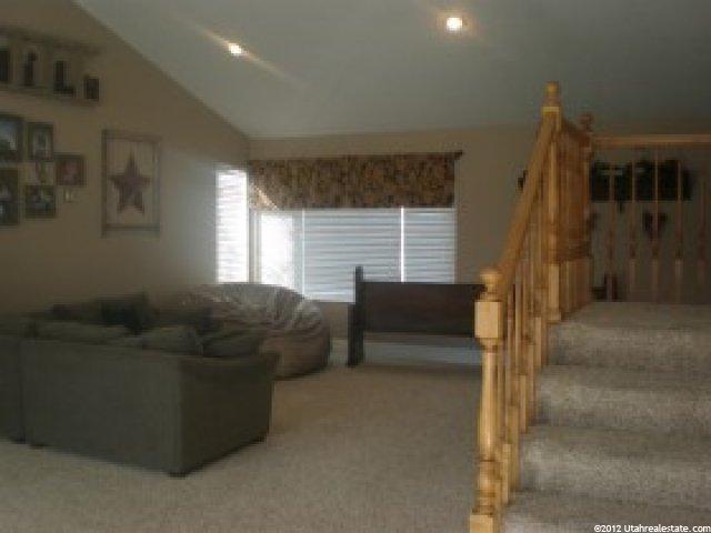 1353 S Stonebridge Dr, Layton, UT 84041 — photo 2