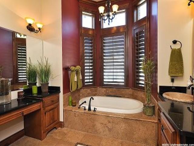 2092 Hampton Cir, Ogden, UT 84403 — photo 9