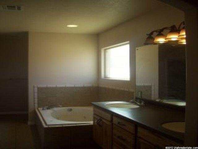 592 Rolling Hills Dr, St. George, UT 84770 — photo 3