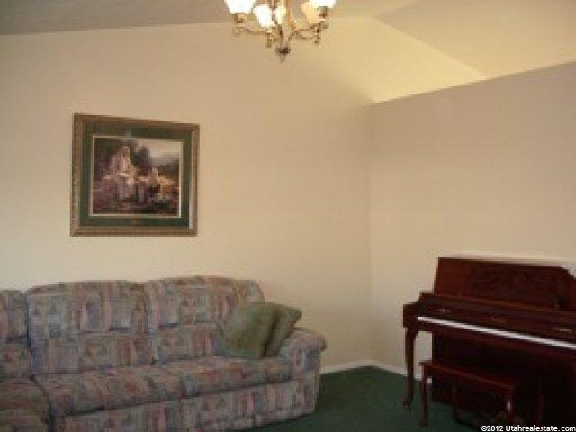 1649 N 2615 W, Clinton, UT 84015 — photo 3