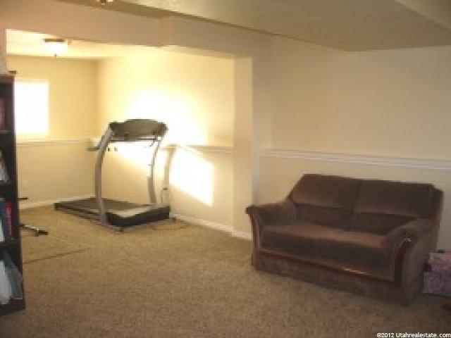 1649 N 2615 W, Clinton, UT 84015 — photo 9