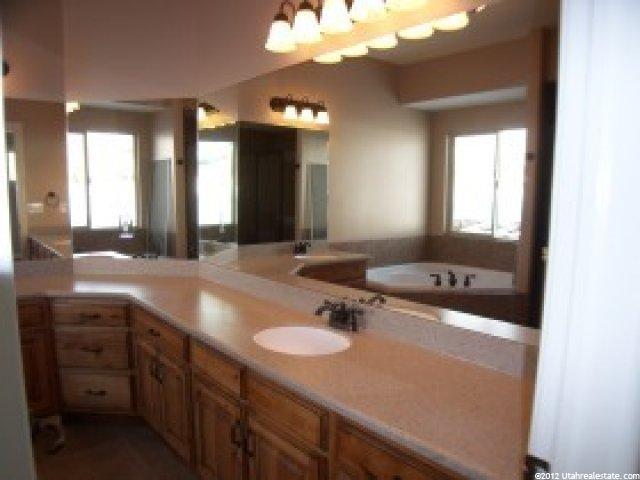 482 N 1375 E, Layton, UT 84040 — photo 8