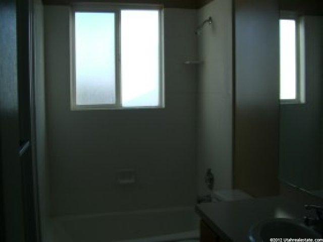 329 W 1980 S, Clearfield, UT 84015 — photo 3