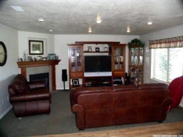 345 E 450 S, Hyde Park, UT 84318 — photo 5