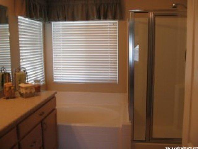 1887 Bluff Ridge Dr, Syracuse, UT 84075 — photo 4