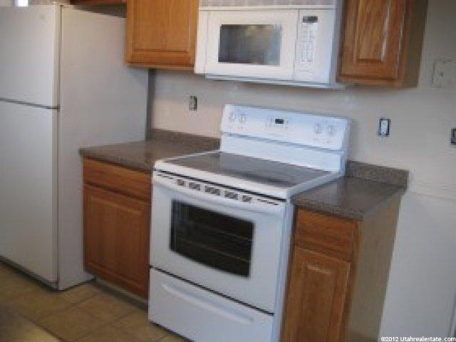 464 W 2300 S, Clearfield, UT 84015 — photo 3